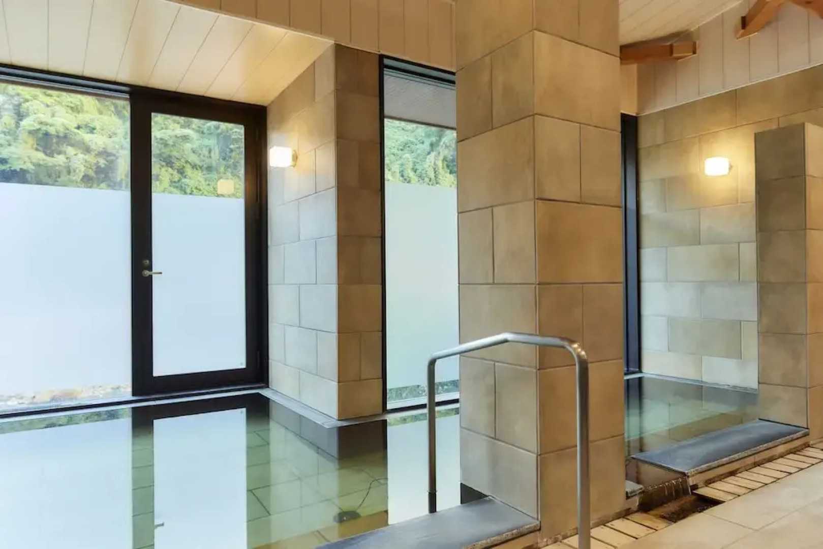 Amagase Onsen Seitenkaku