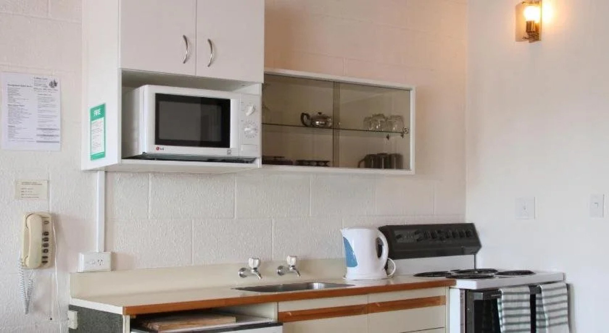 Coachmans Lodge Motel