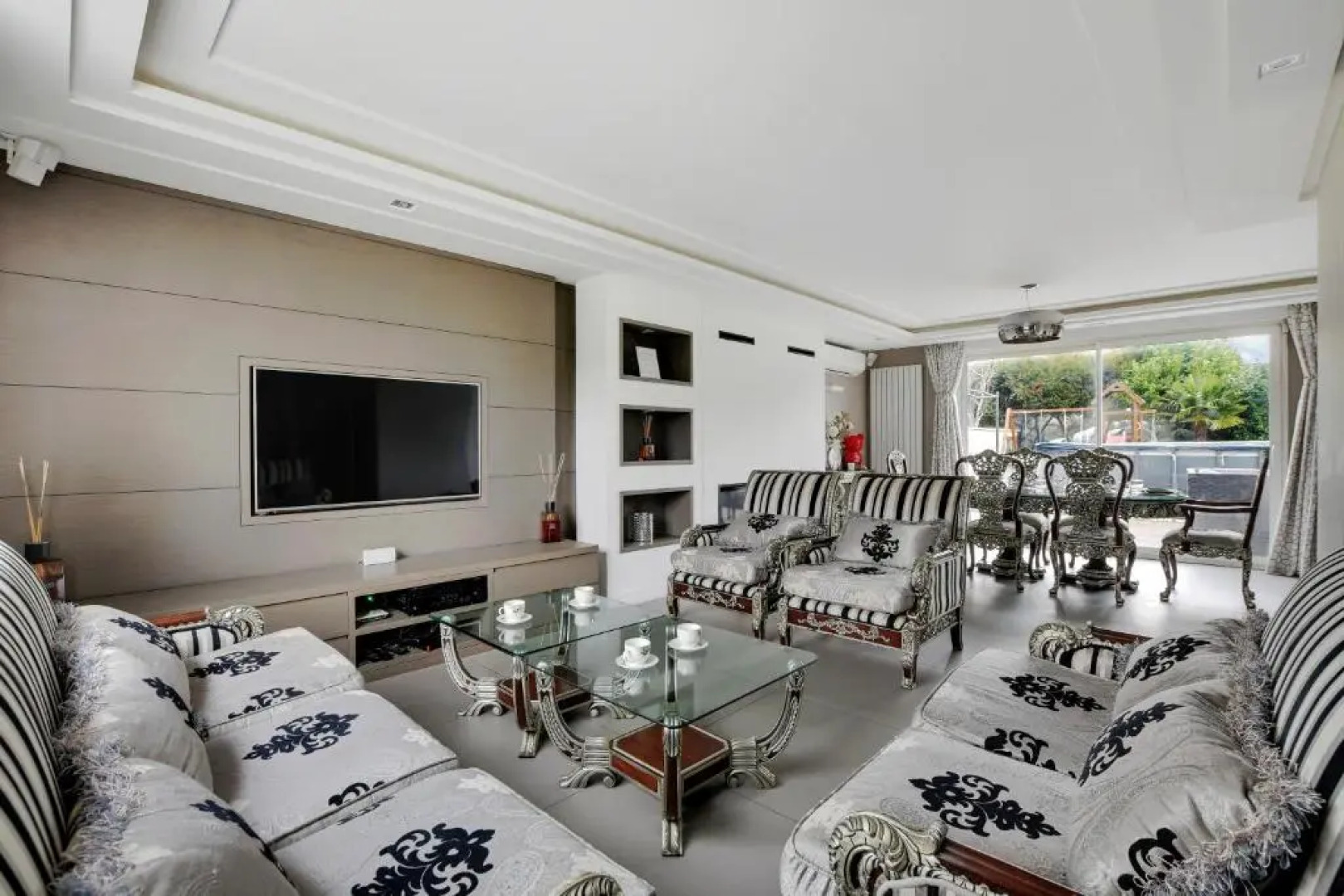 CMG Superbe maison 3BDR w jardin - 25 minutes de Paris