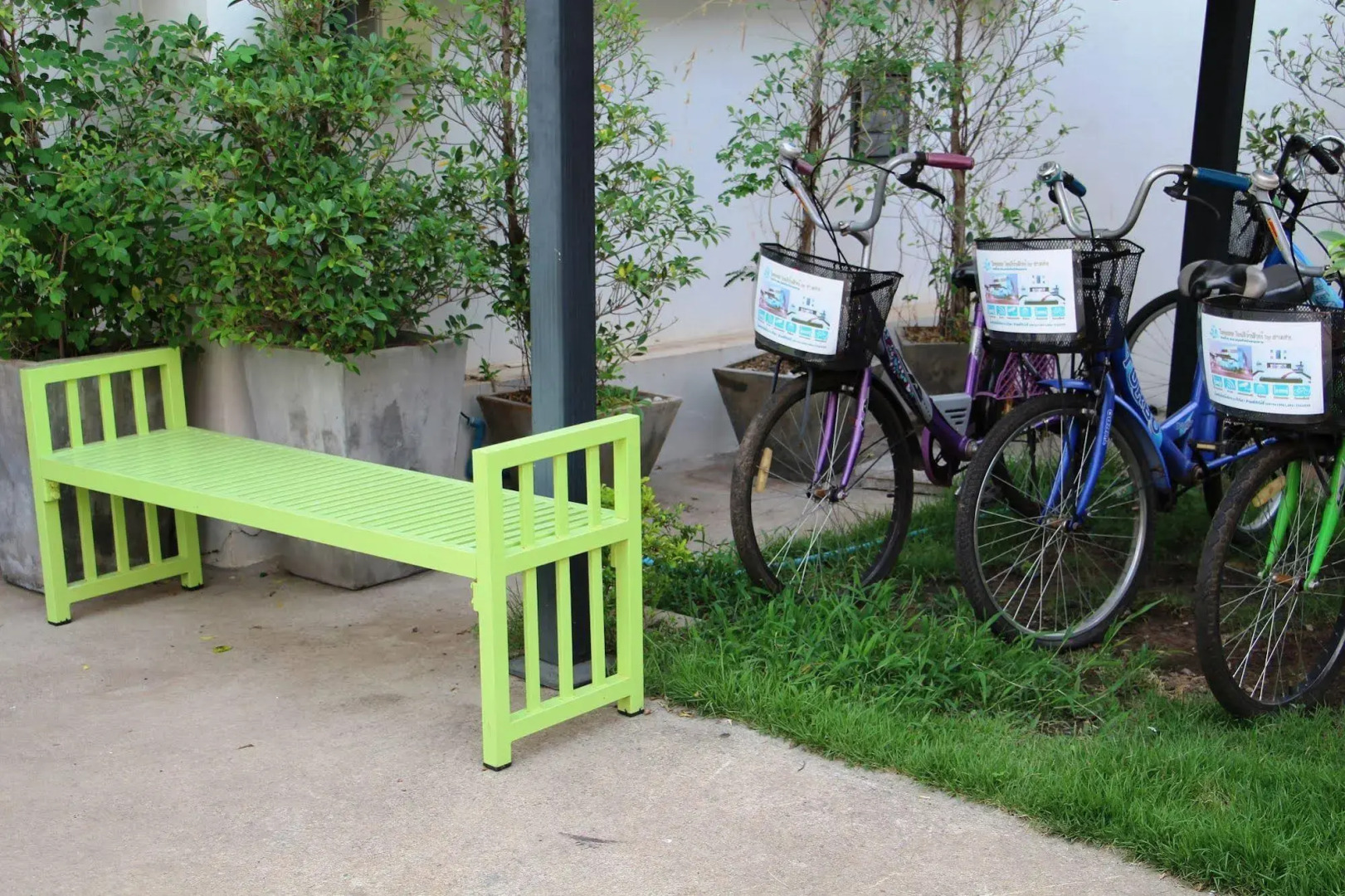 Modern Inn by Saifon