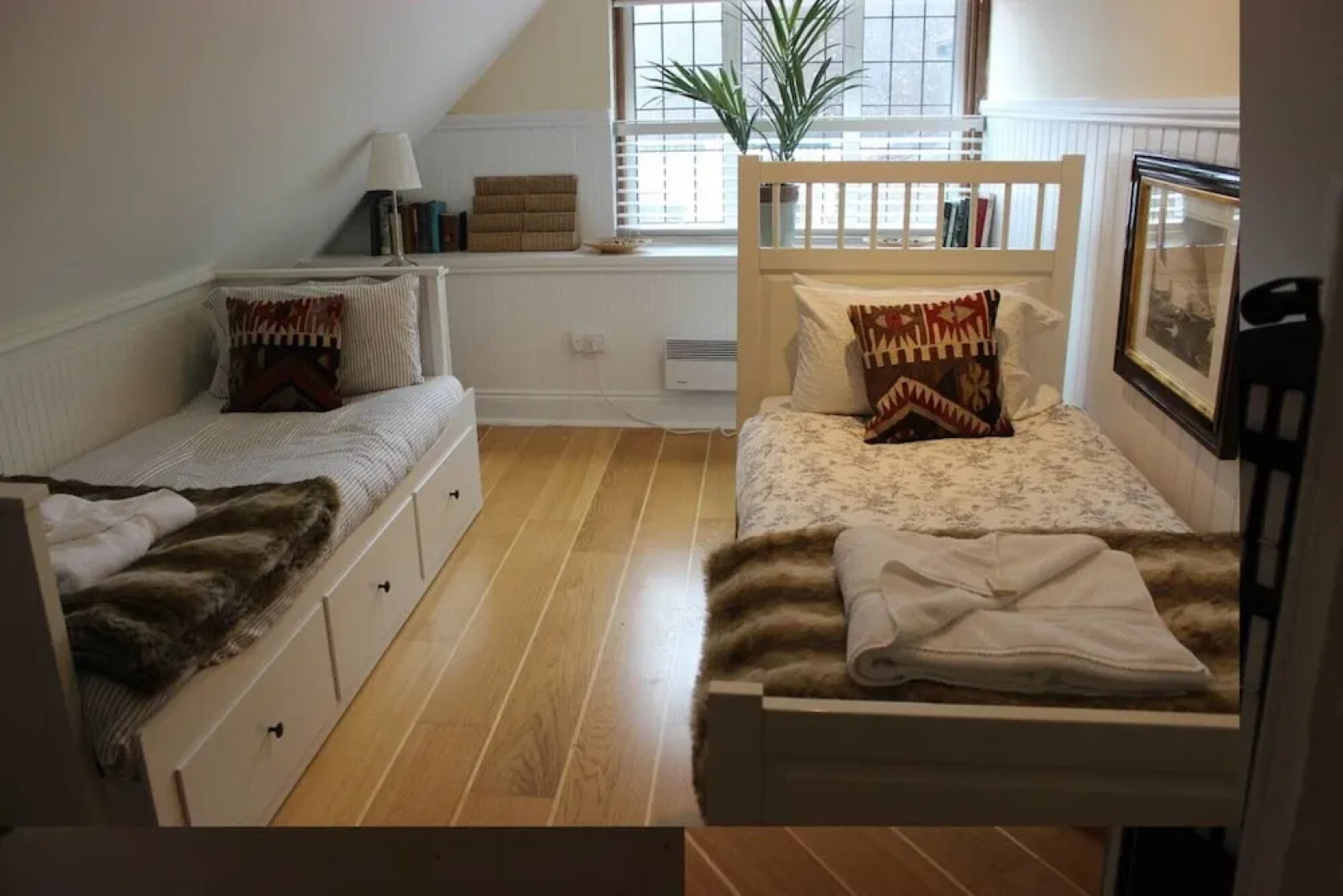 Garden House / 5-bed Home on Osea Island, Essex