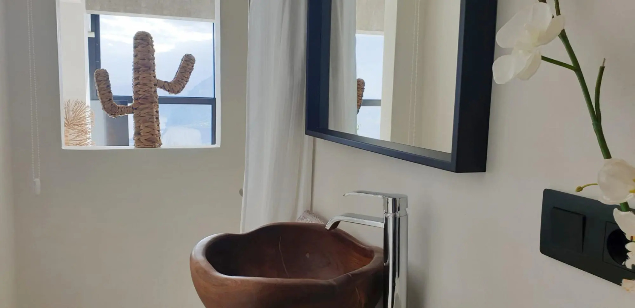 Home2Book Panoramic Sea Views Loft, Wifi