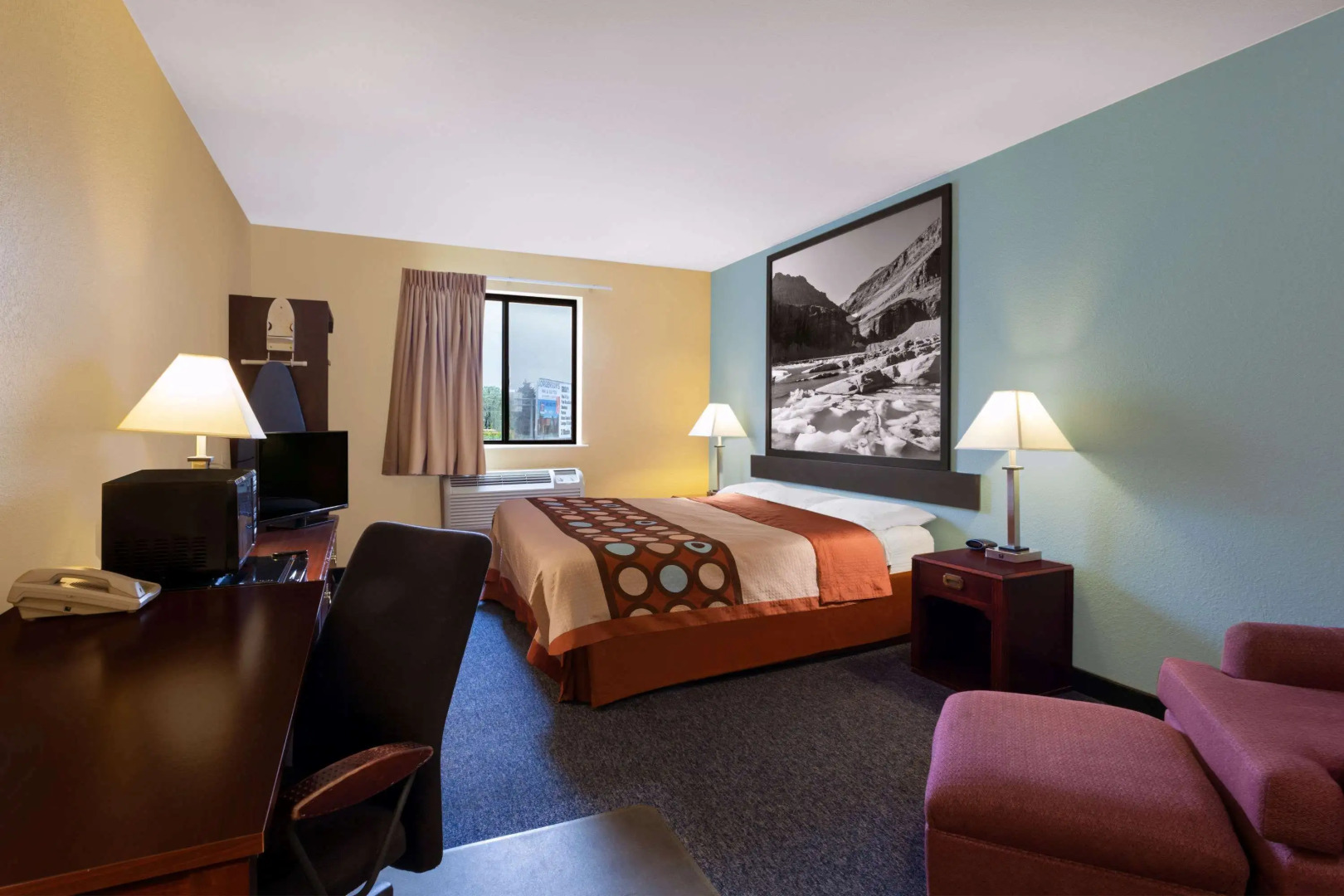 Super 8 by Wyndham Helena