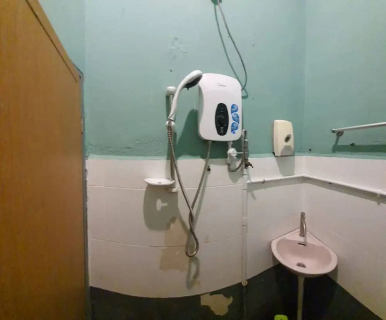 OYO 90116 Fbs Inn Hotel