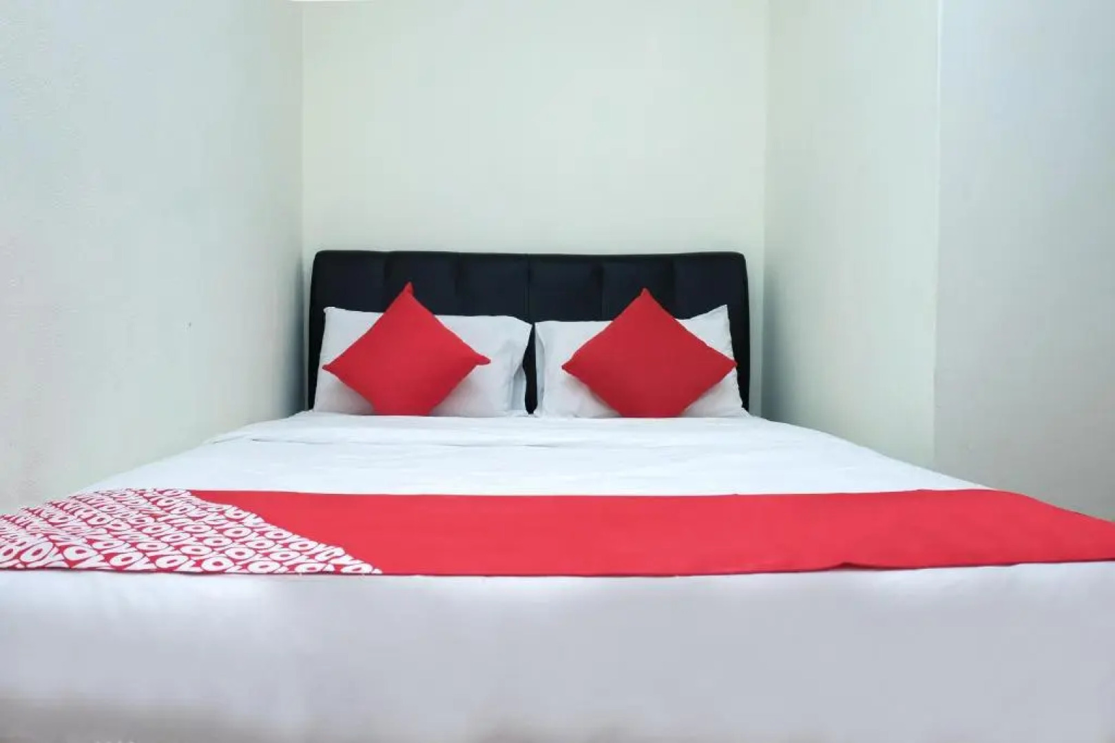 Oyo 89928 Acf Guest House