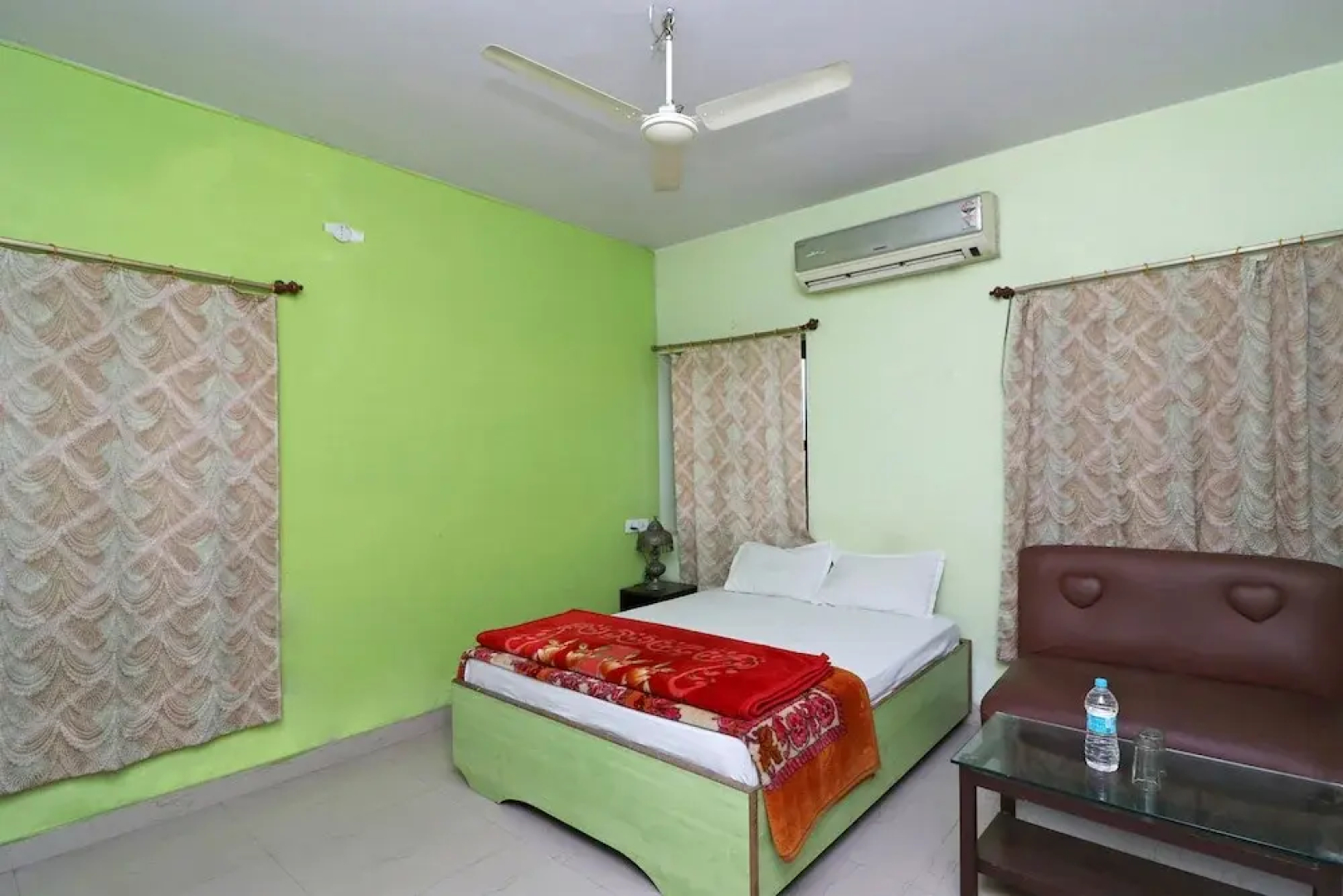 Spot On 42114 Hotel Ashoka