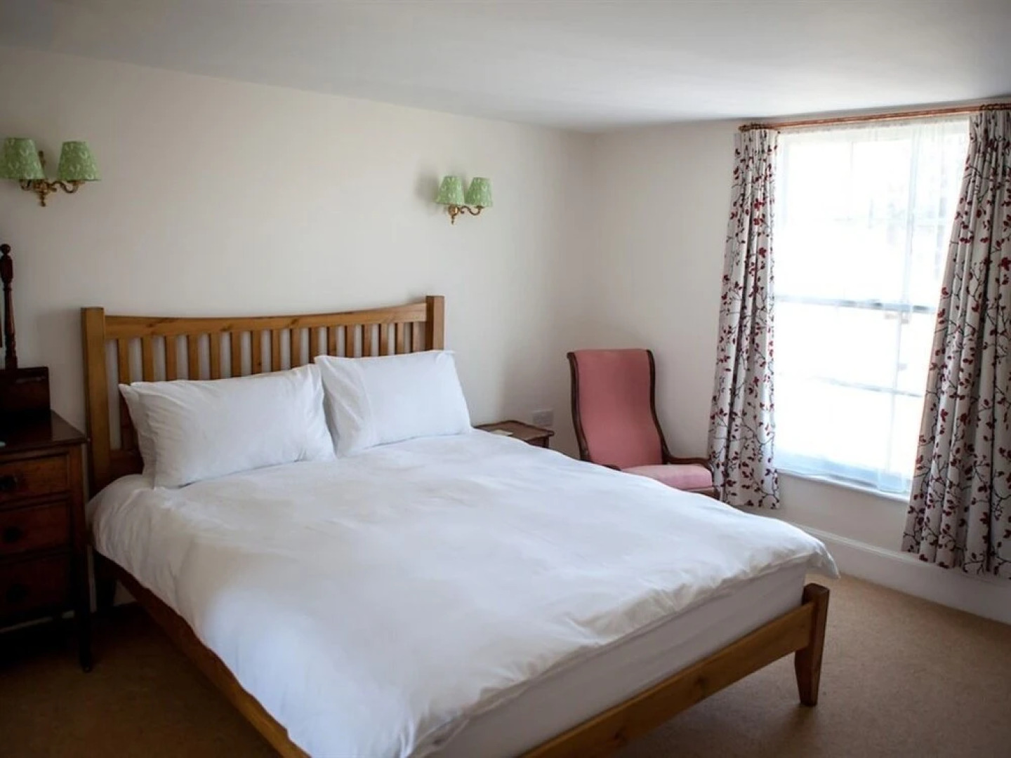 The Horse & Cart Inn