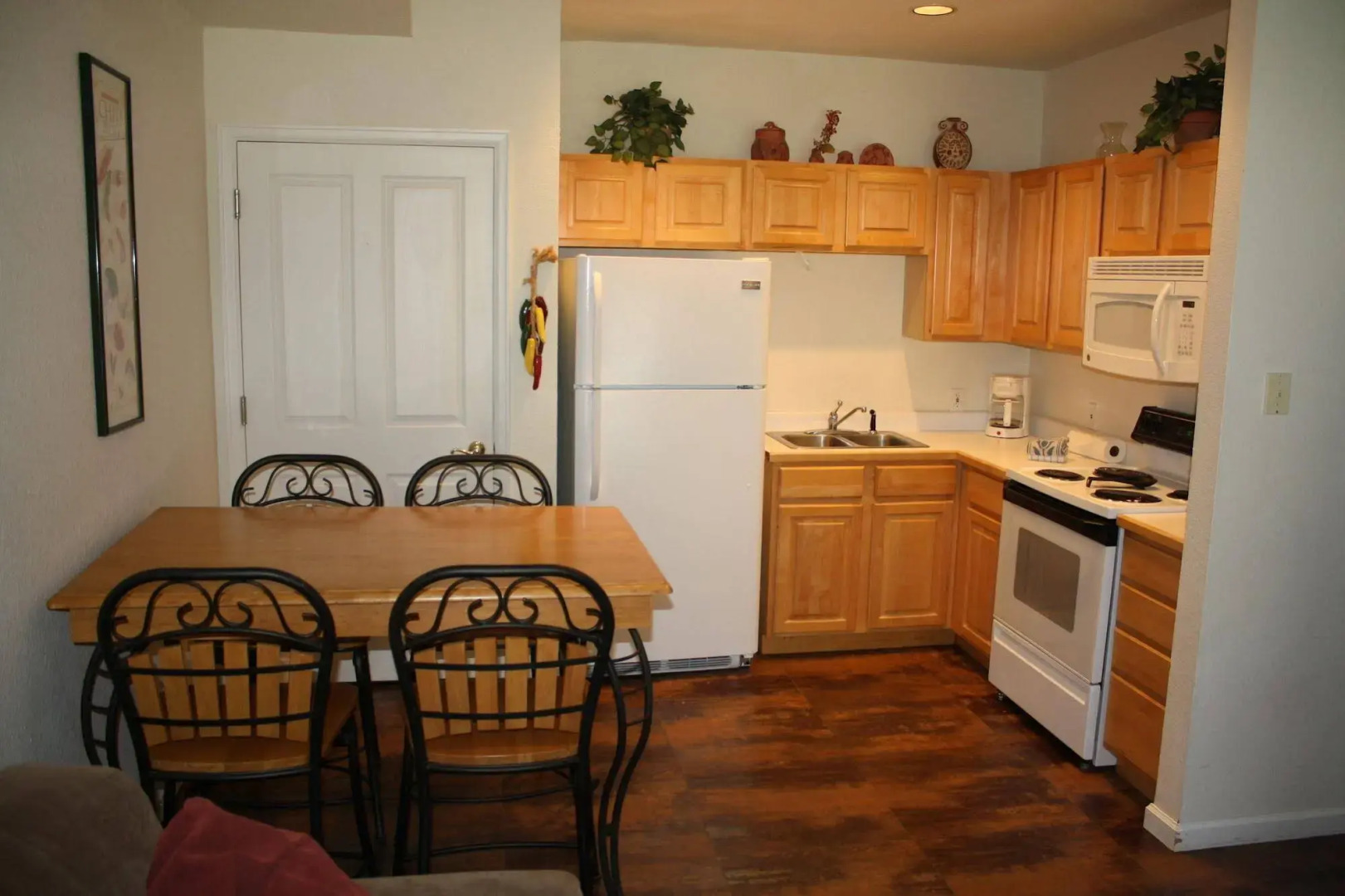 Pinecreek By Peak Property Management