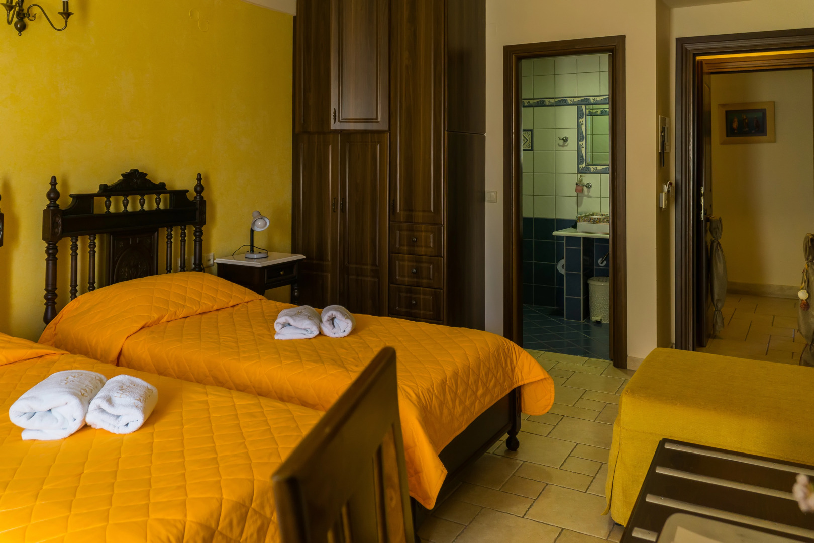 Epavlis Boutique Suites