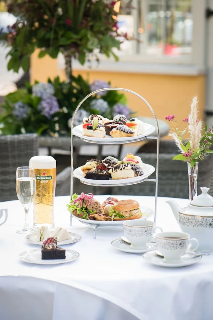 Cork's Vienna Woods Hotel & Villas