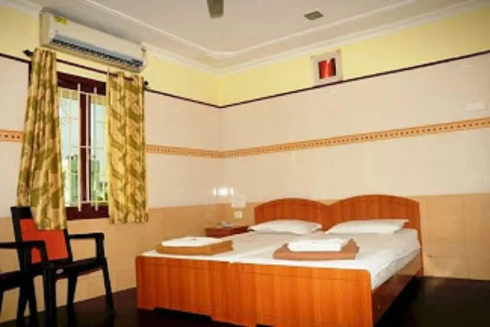 OYO 24347 Hotel Sunrise View