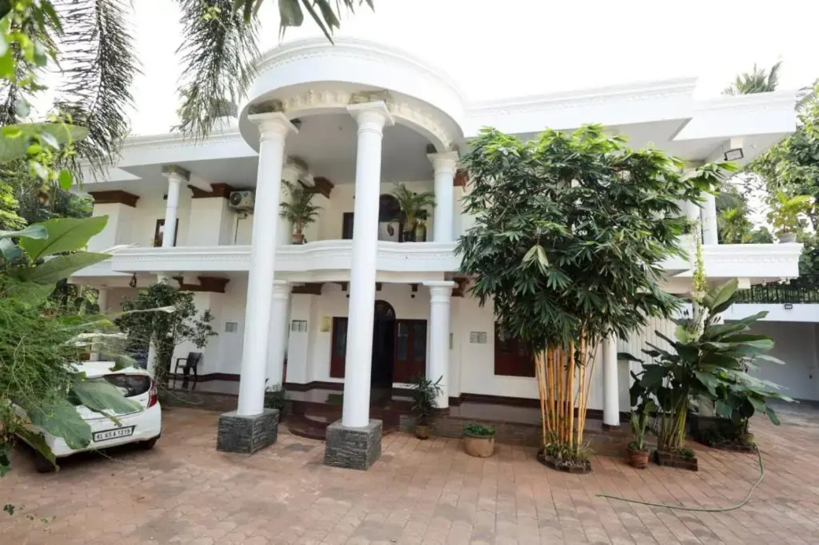 Sreedevi Gardens by Suresh Palad