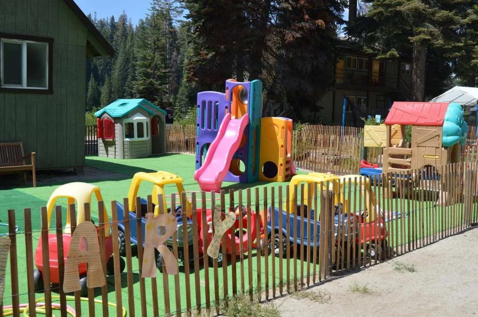 Montecito Sequoia Lodge