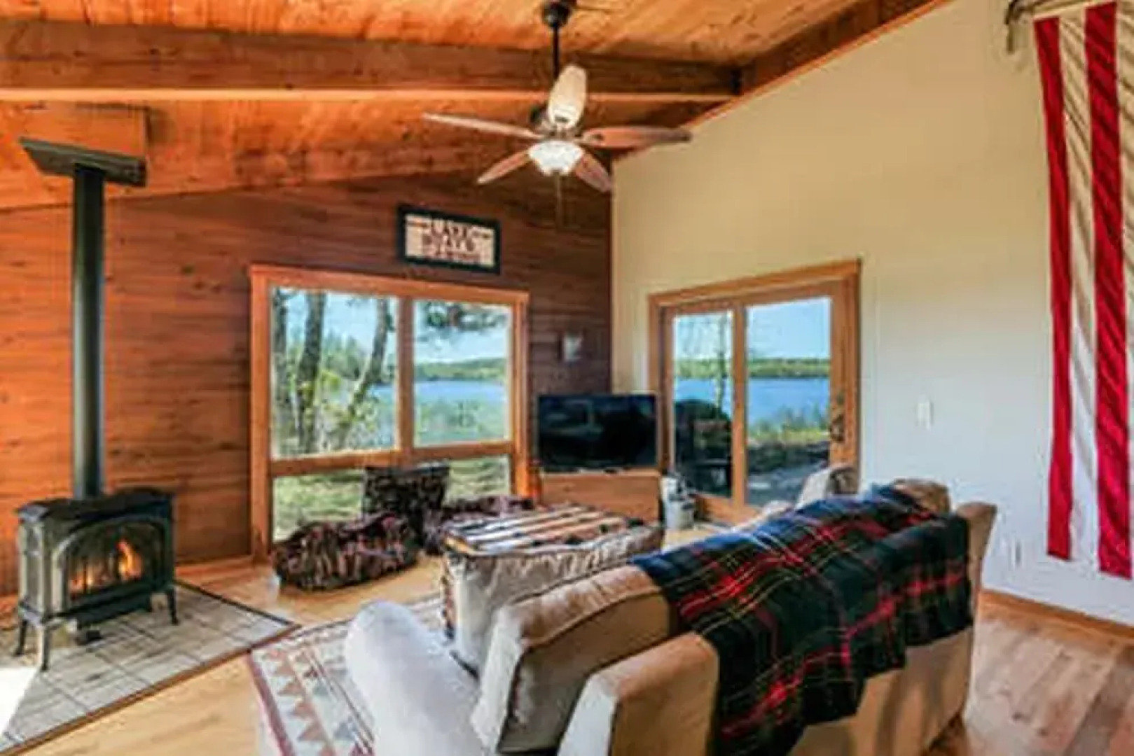 Living the Lake Dream by Pack and Relax