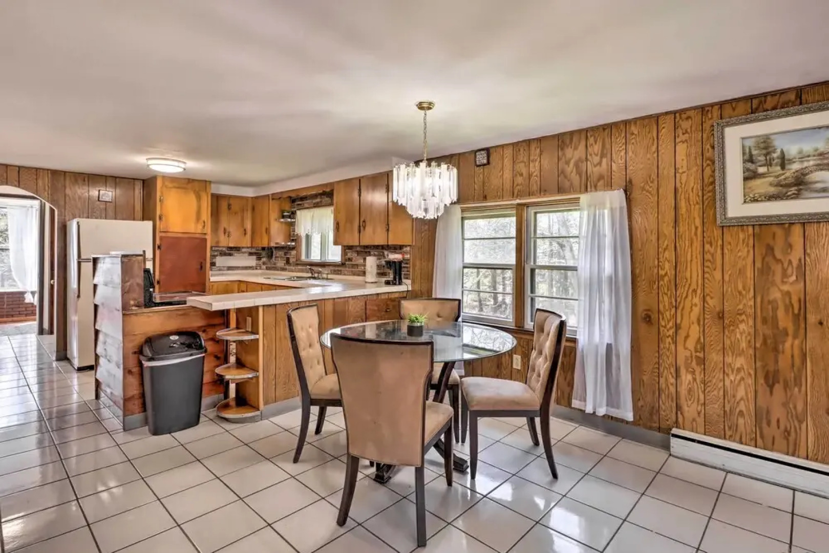 3 Mi to Lake: Spacious Tobyhanna Home & Guest Home