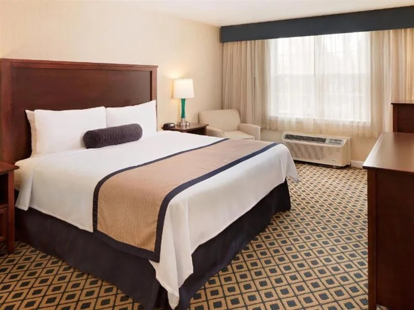Westford Regency Inn & Conference Center