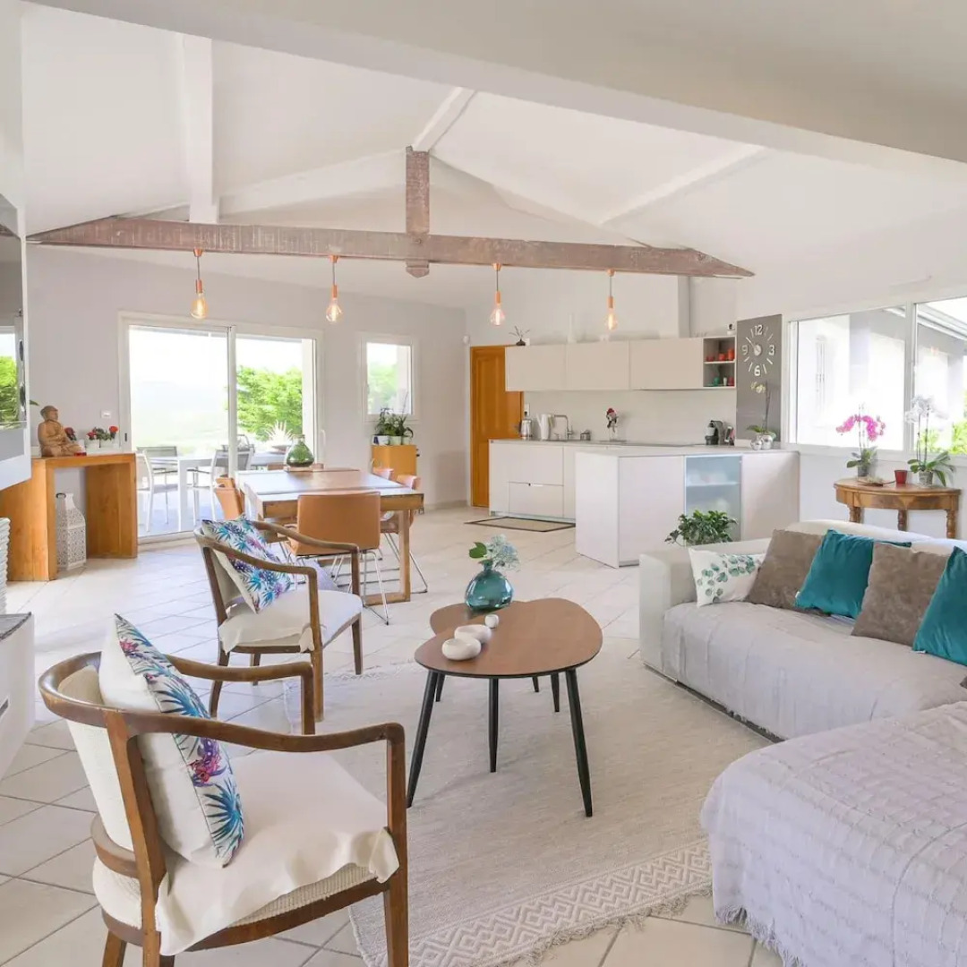 Maison Madalena With Pool Close to Ocean