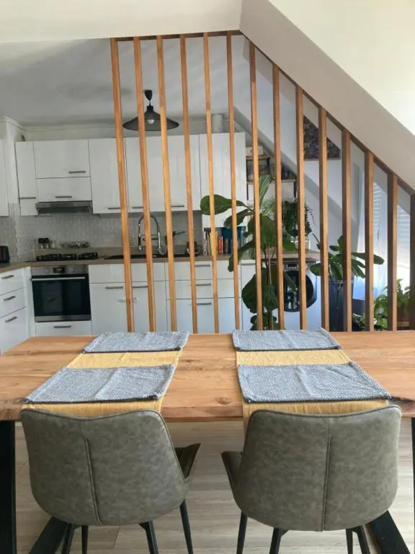 Comfy flat 7 min away from Disney