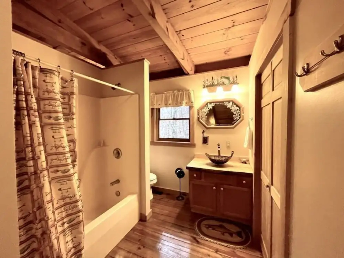 Leave the stress behind!- private hot tub, pet and motorcycle friendly, let peace and nature surround you! 2 Bedroom Home by RedAwning