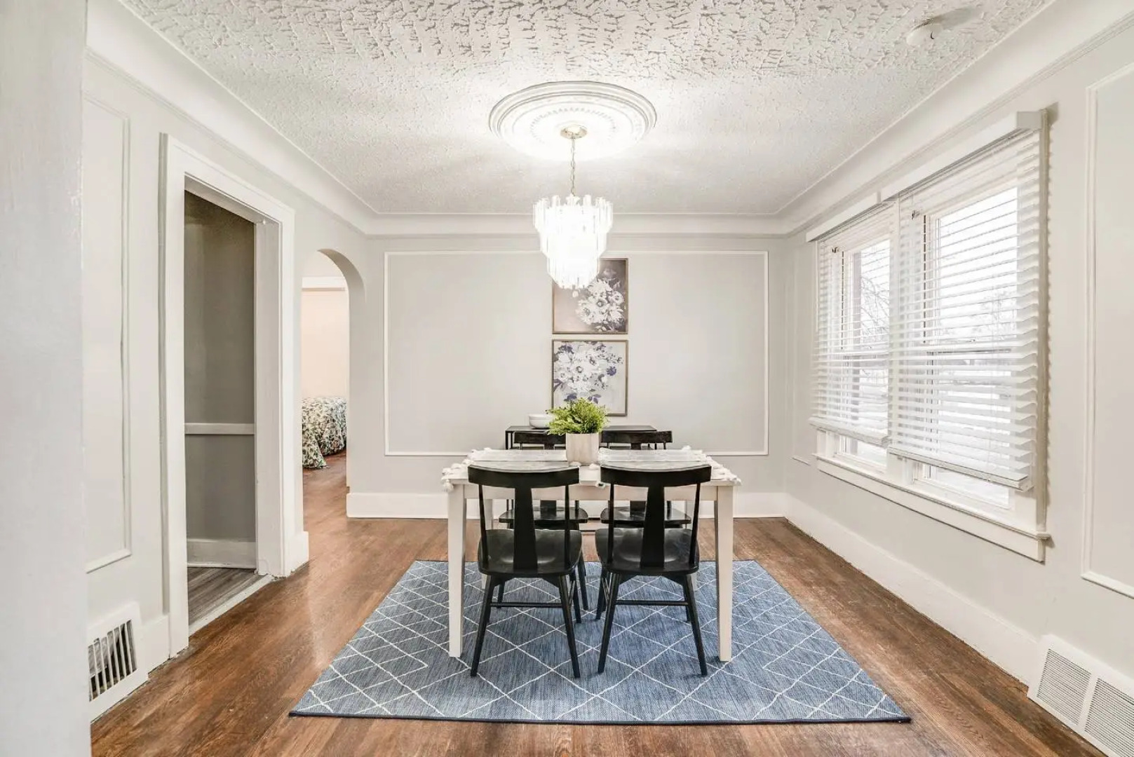 Cozy and comfortable apartment /15 minutes to down town