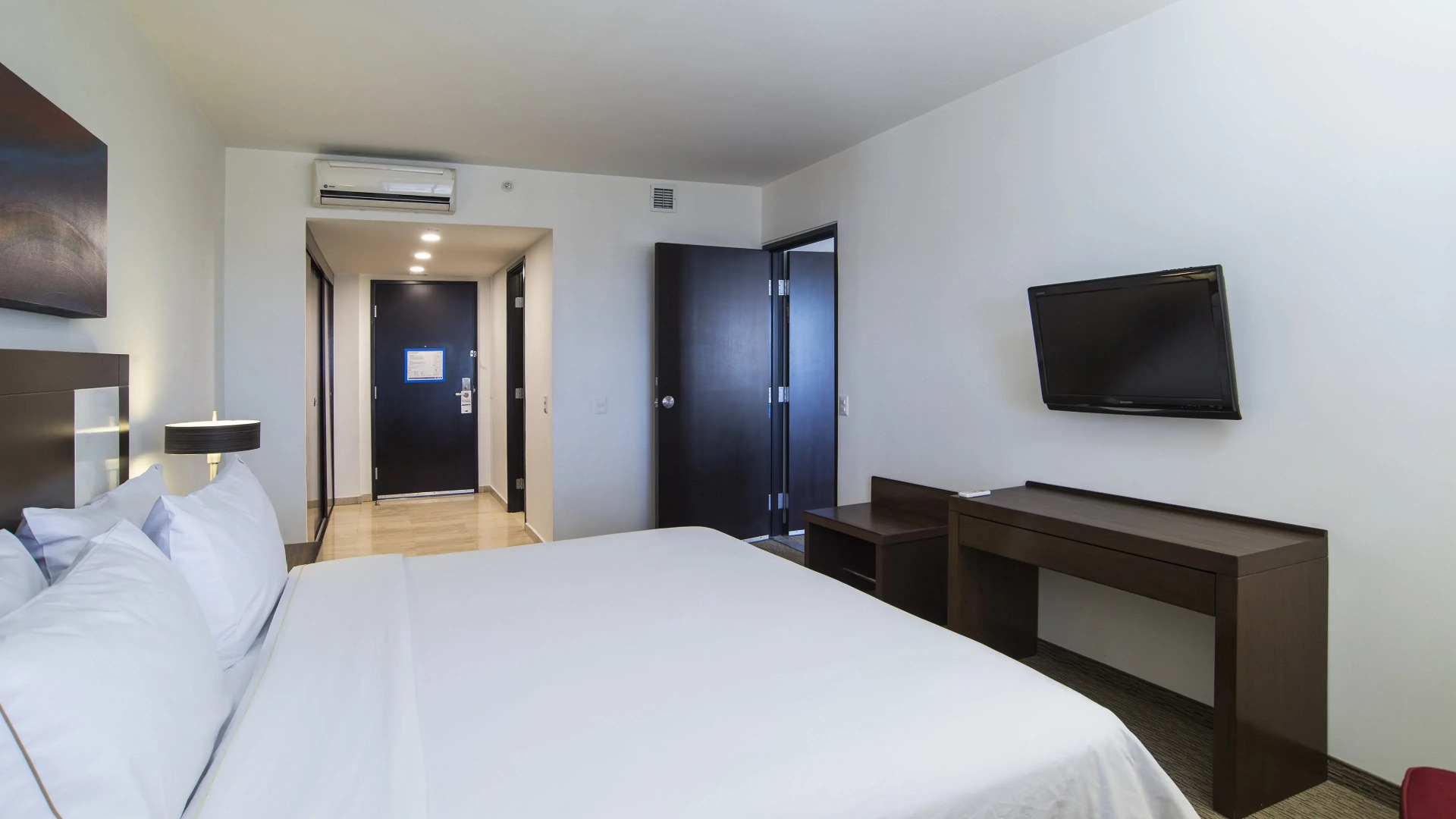 Holiday Inn Guadalajara Patria Universidad by IHG