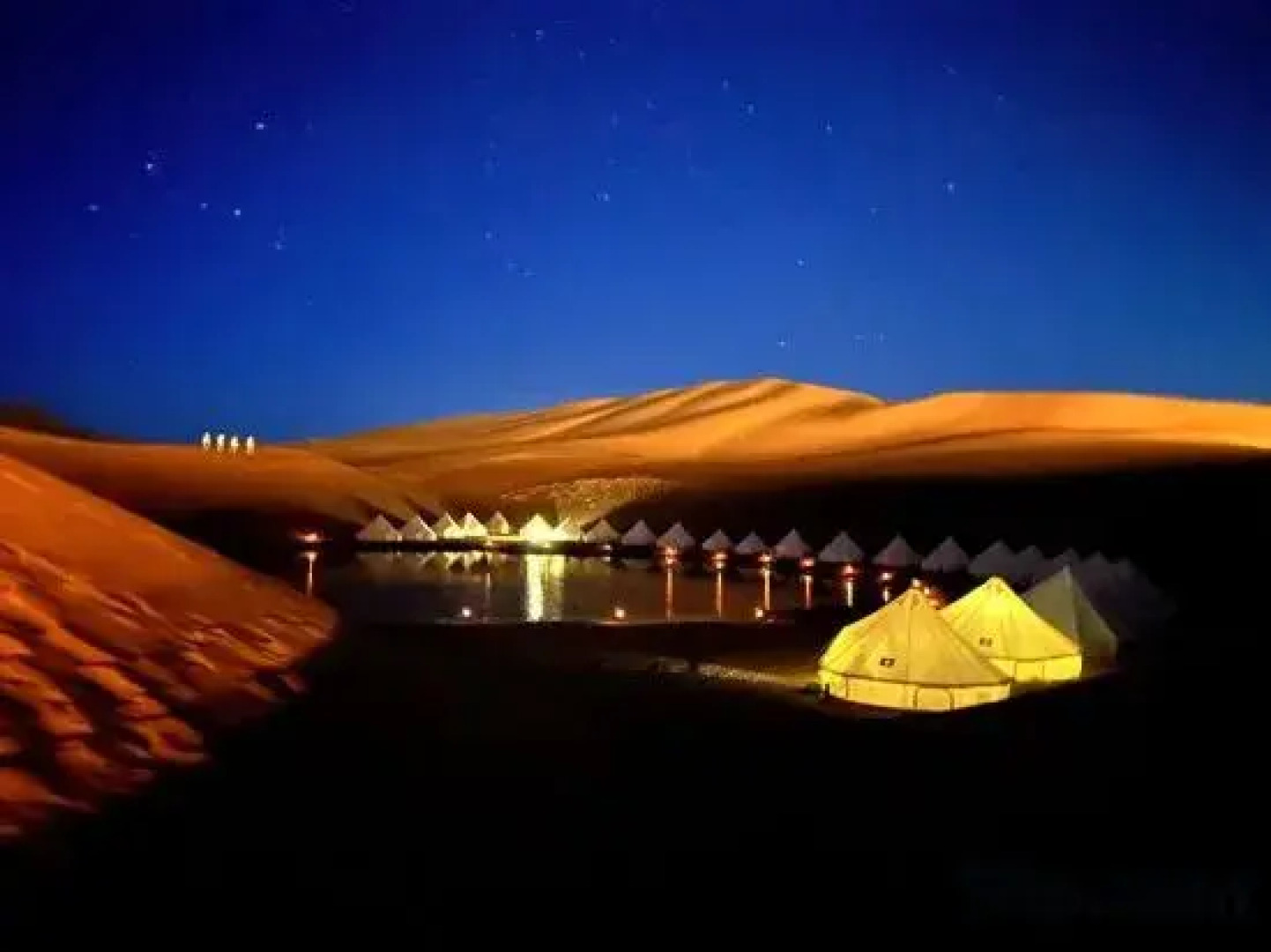 Zhongwei Daxing Night Desert Camp