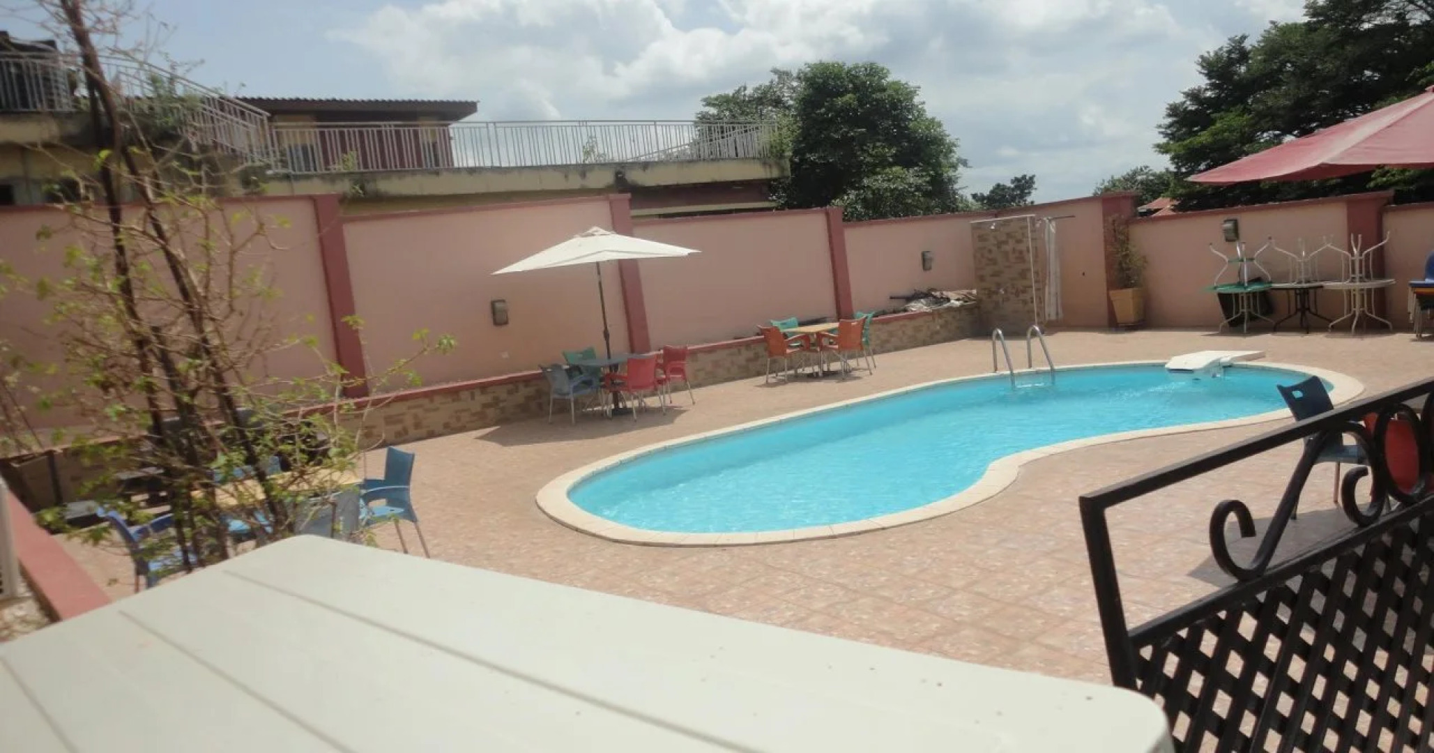 Caesar's Court Hotel and Suites