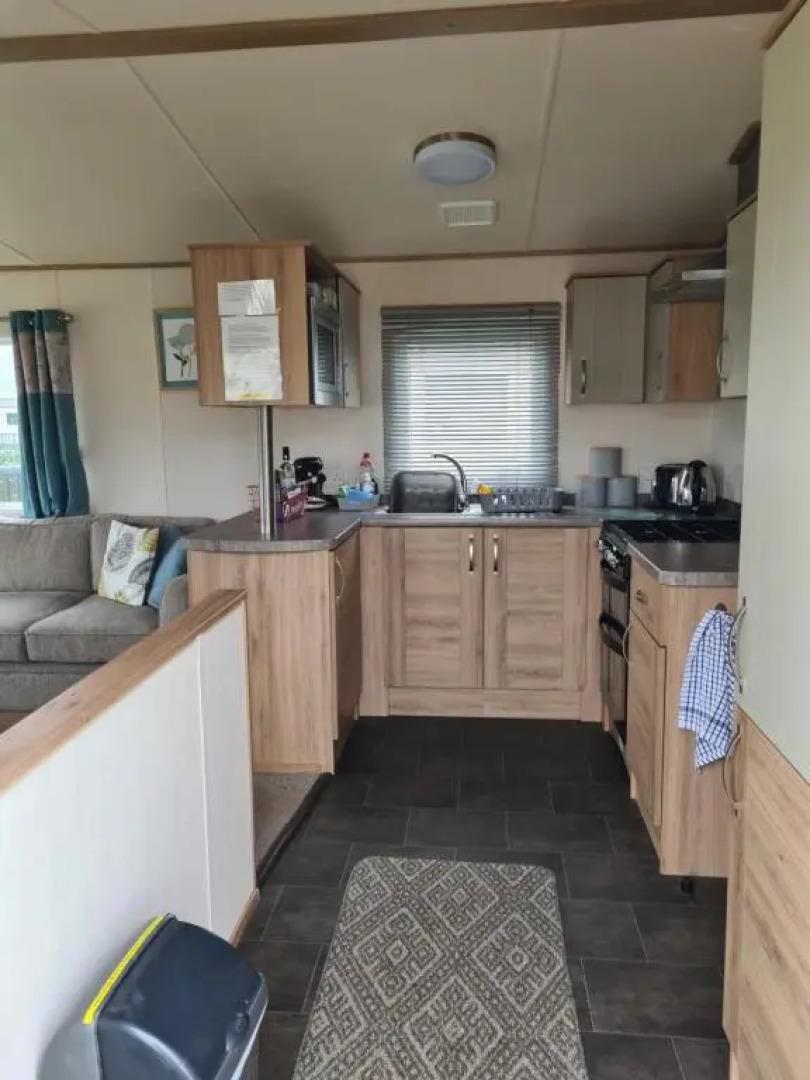 Hot tub hols 3 bed caravan at 42 Kingfisher Court