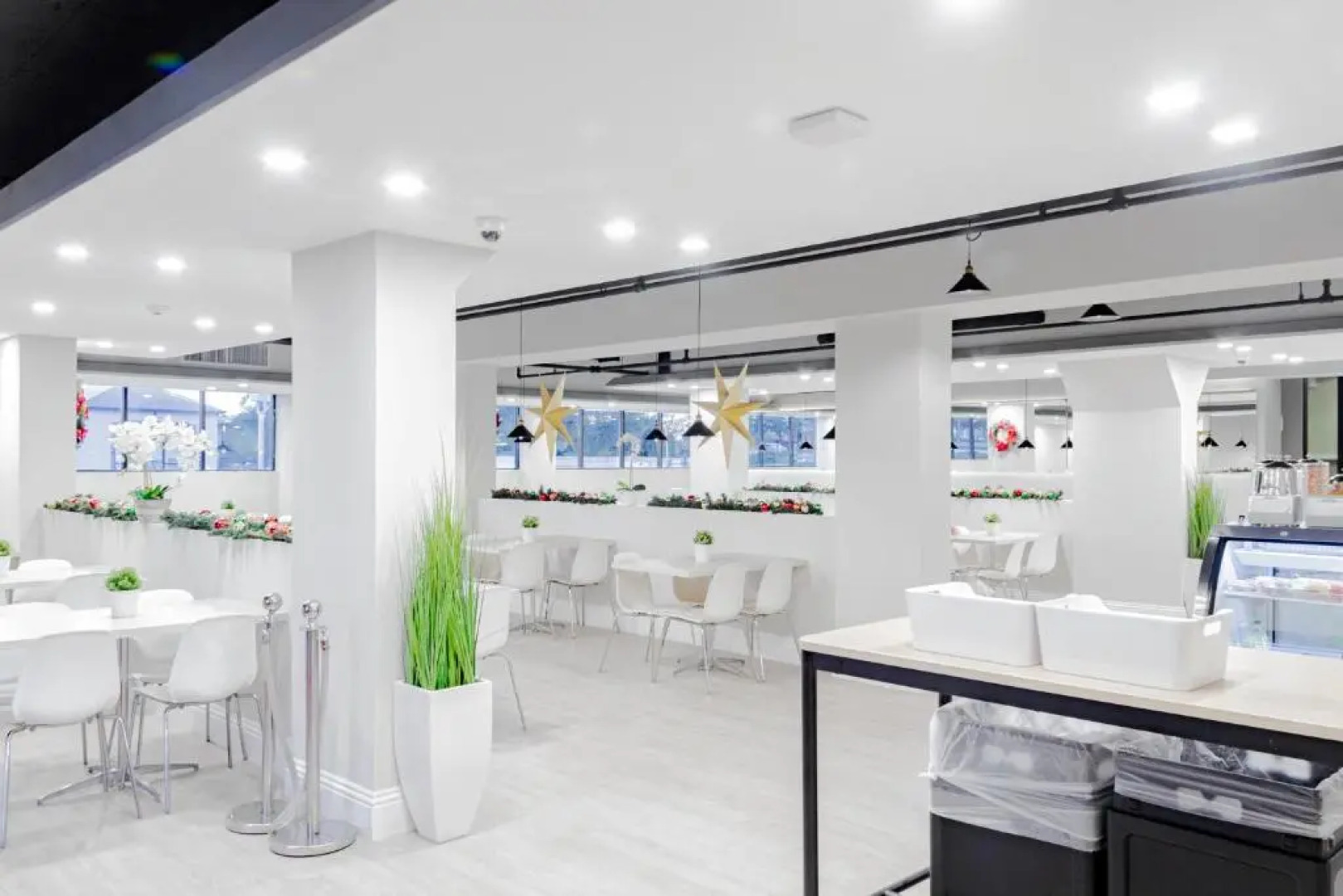 Palazzo Lakeside Hotel