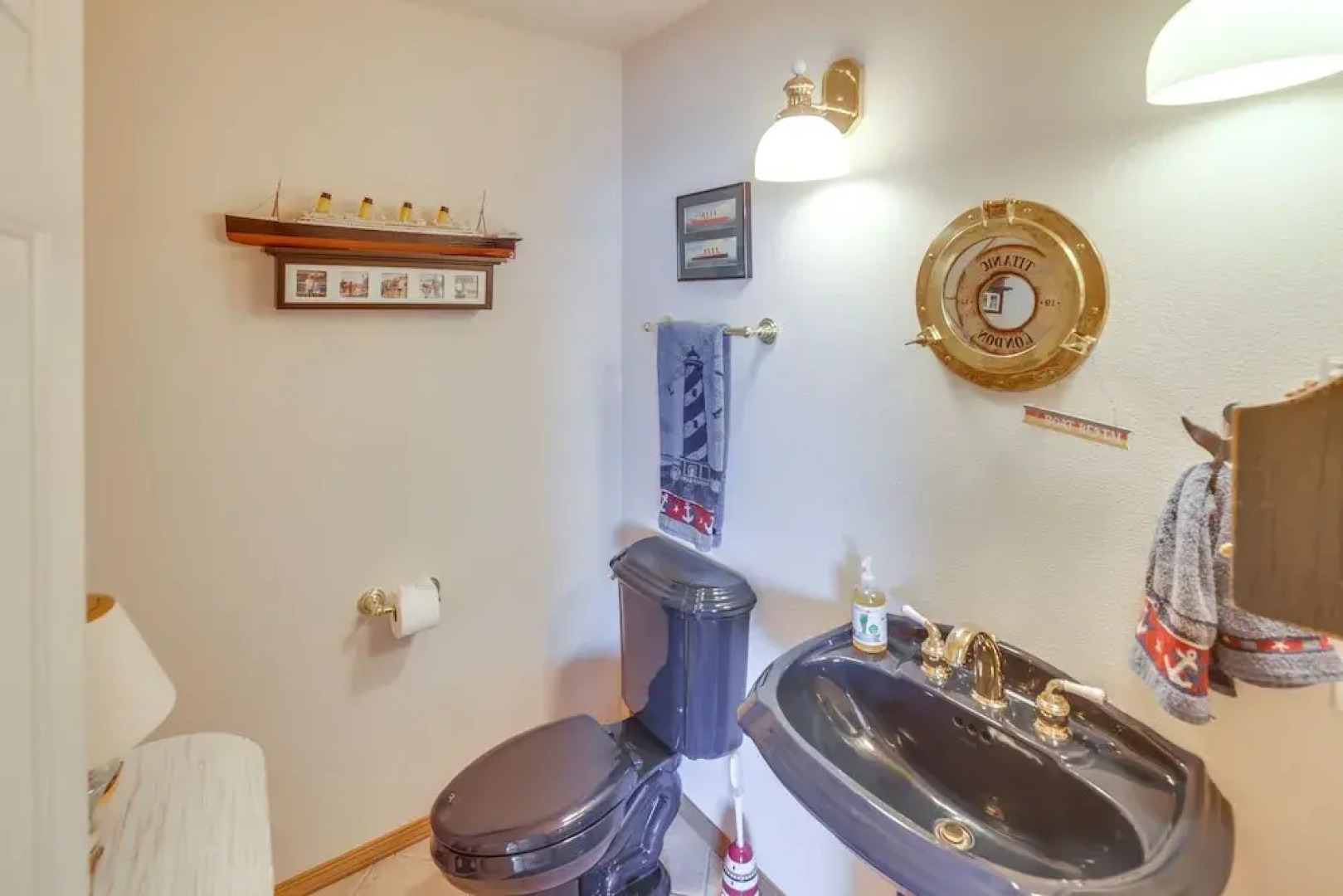 Casa Vista' Bullhead City Home w/ Patio + View!