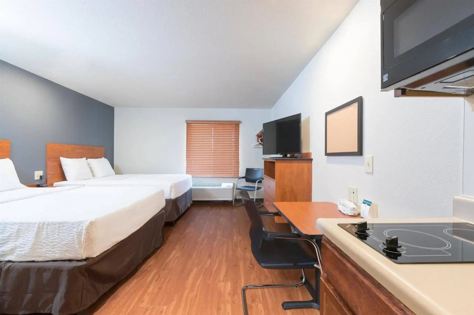 WoodSpring Suites Lafayette