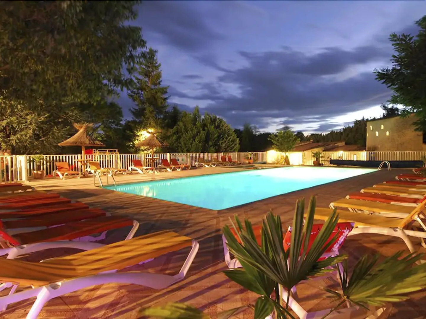 Camping Les Paillotes