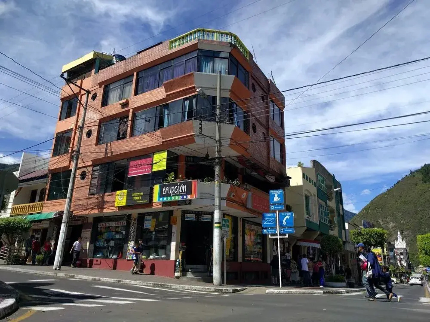 Erupcion Art Hotel & Hostel