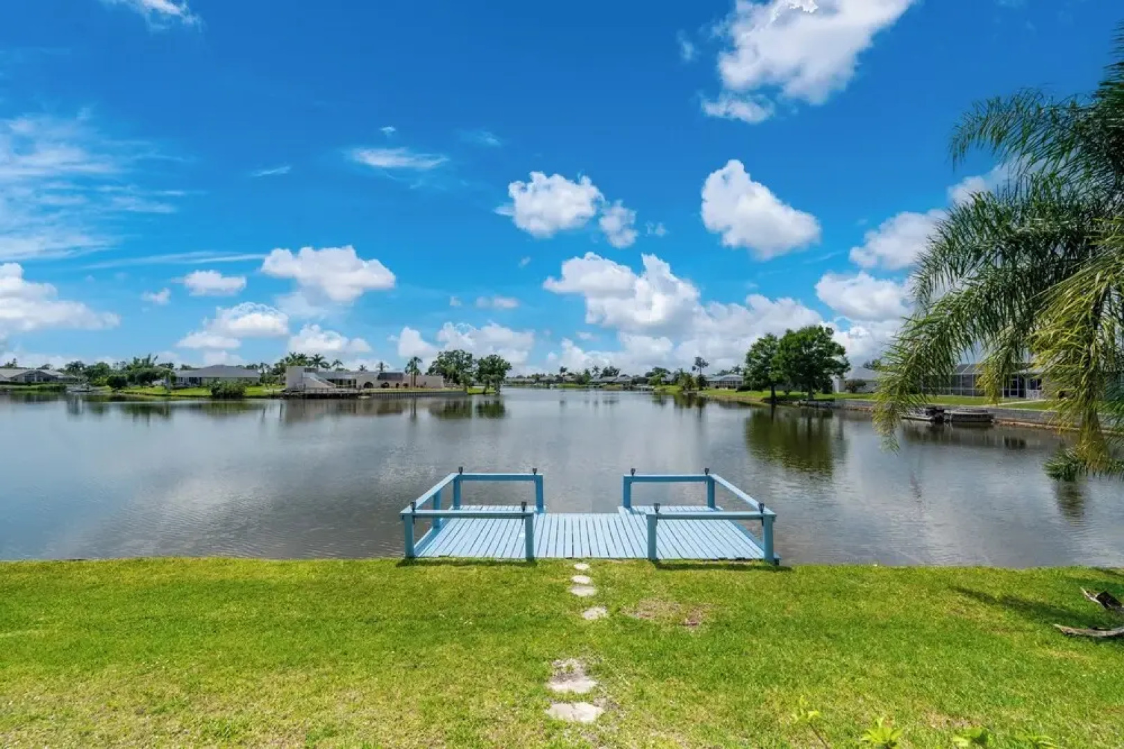 Poolside Bliss & Lake Fun: Florida Getaway!