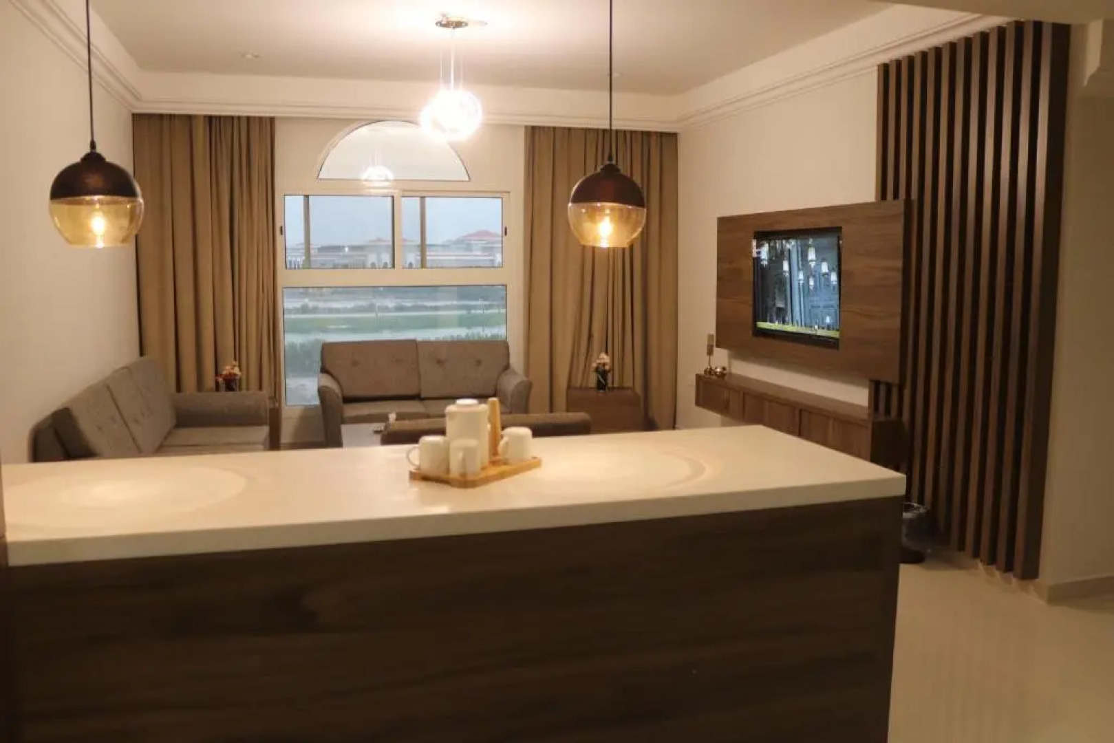 World of Violet فيوليت