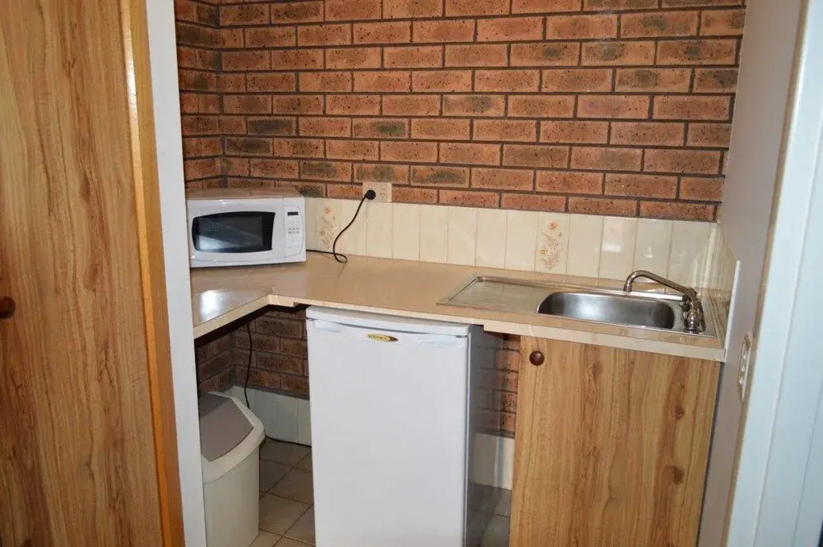 The Cottage Motor Inn Albury CBD