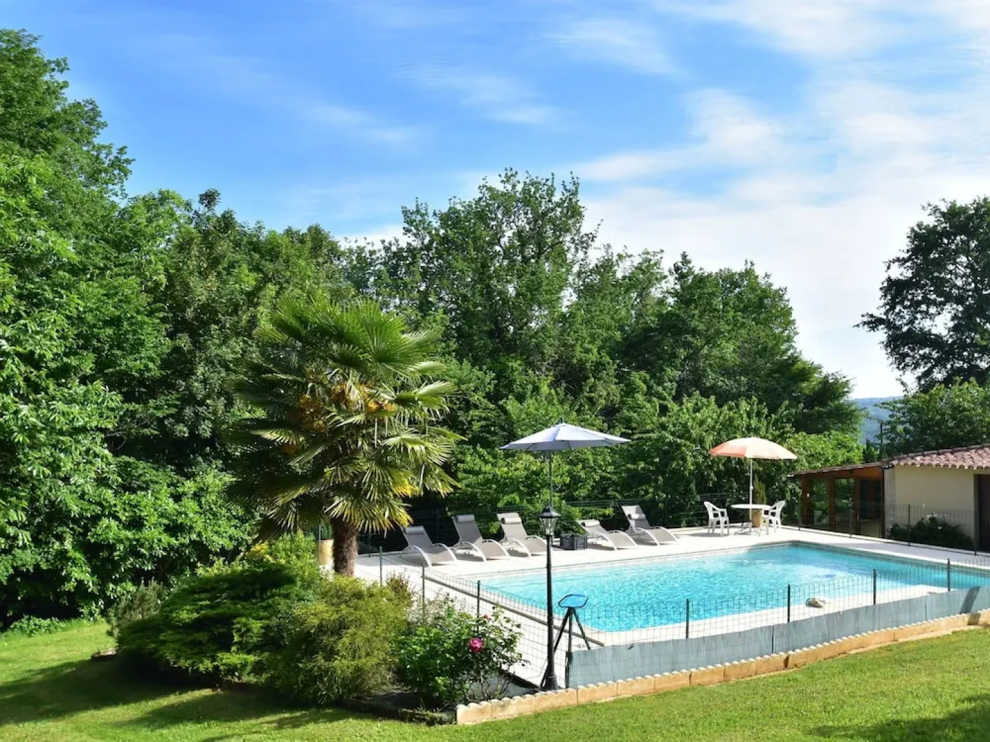 Cozy Holiday Home in Villefranche-du-périgord With Pool