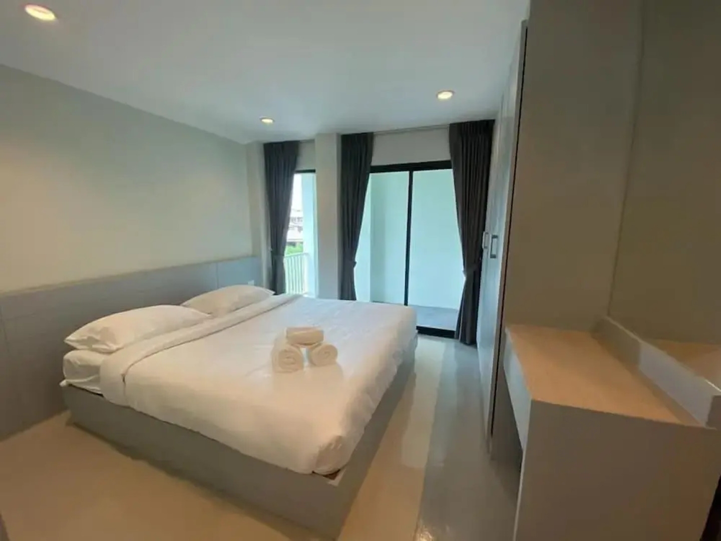 White Sand Phuket Residence