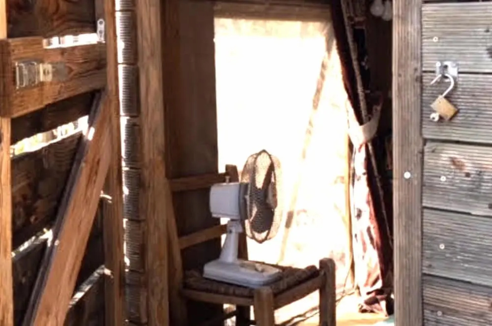 Inviting Tiny Treehouse East of Kalamata Near bay