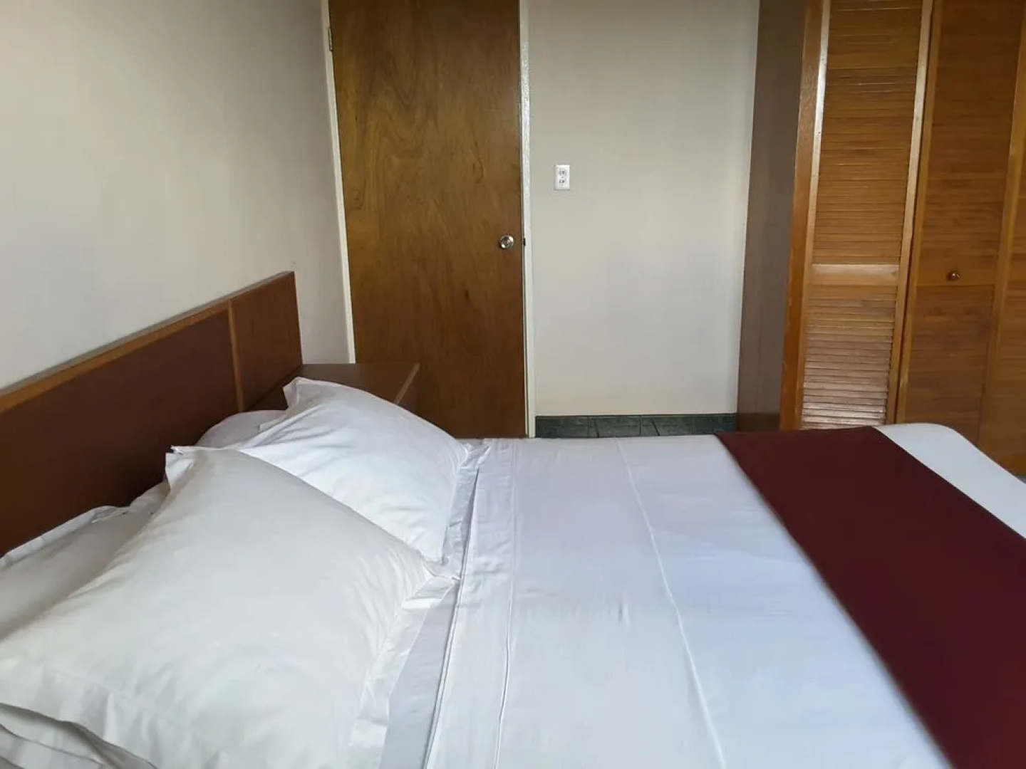 Caribbean Inn & Suites