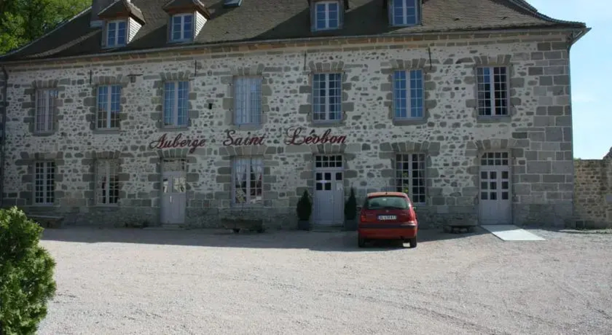 Auberge Le Saint Leo Bon