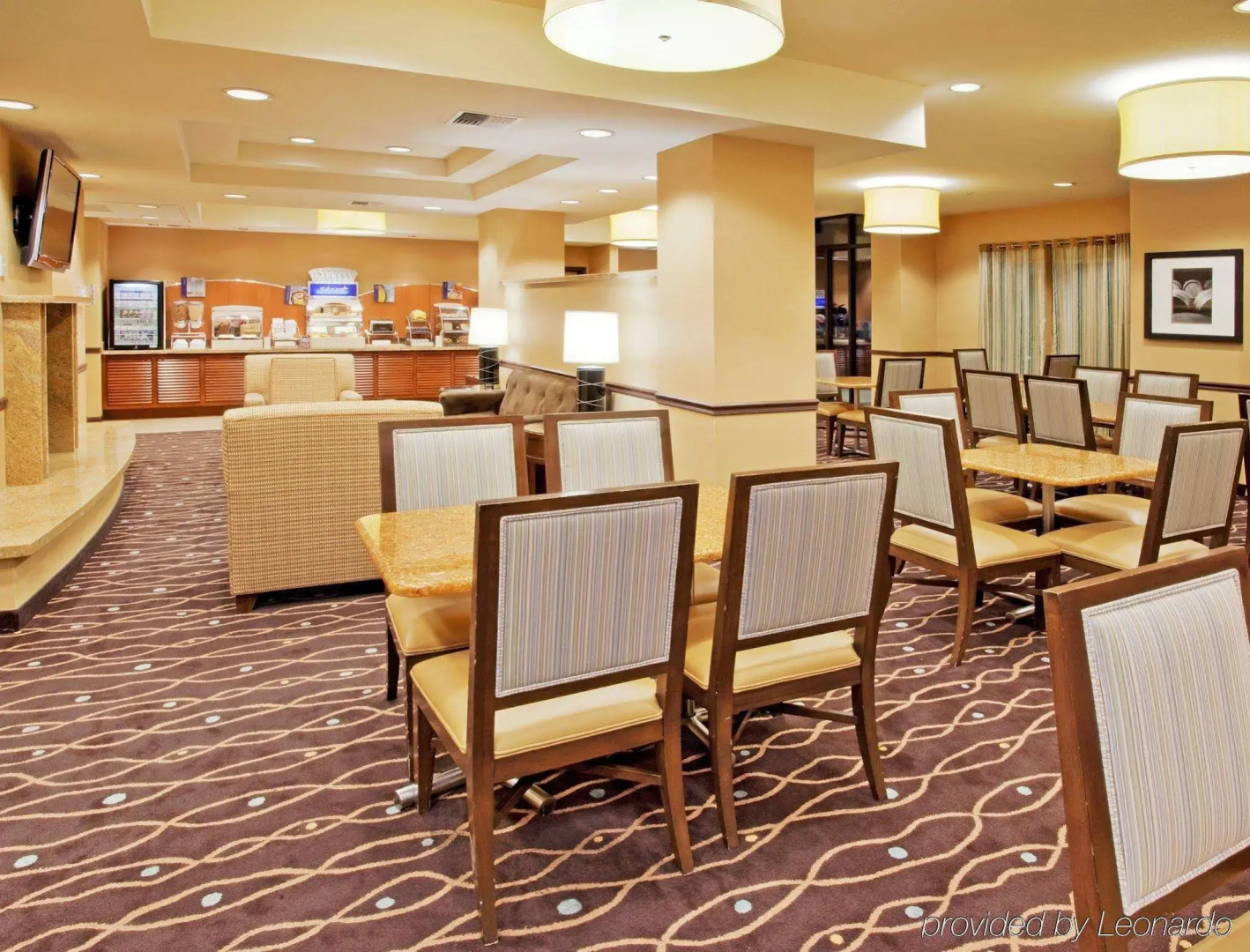 Holiday Inn Express & Suites Salinas by IHG