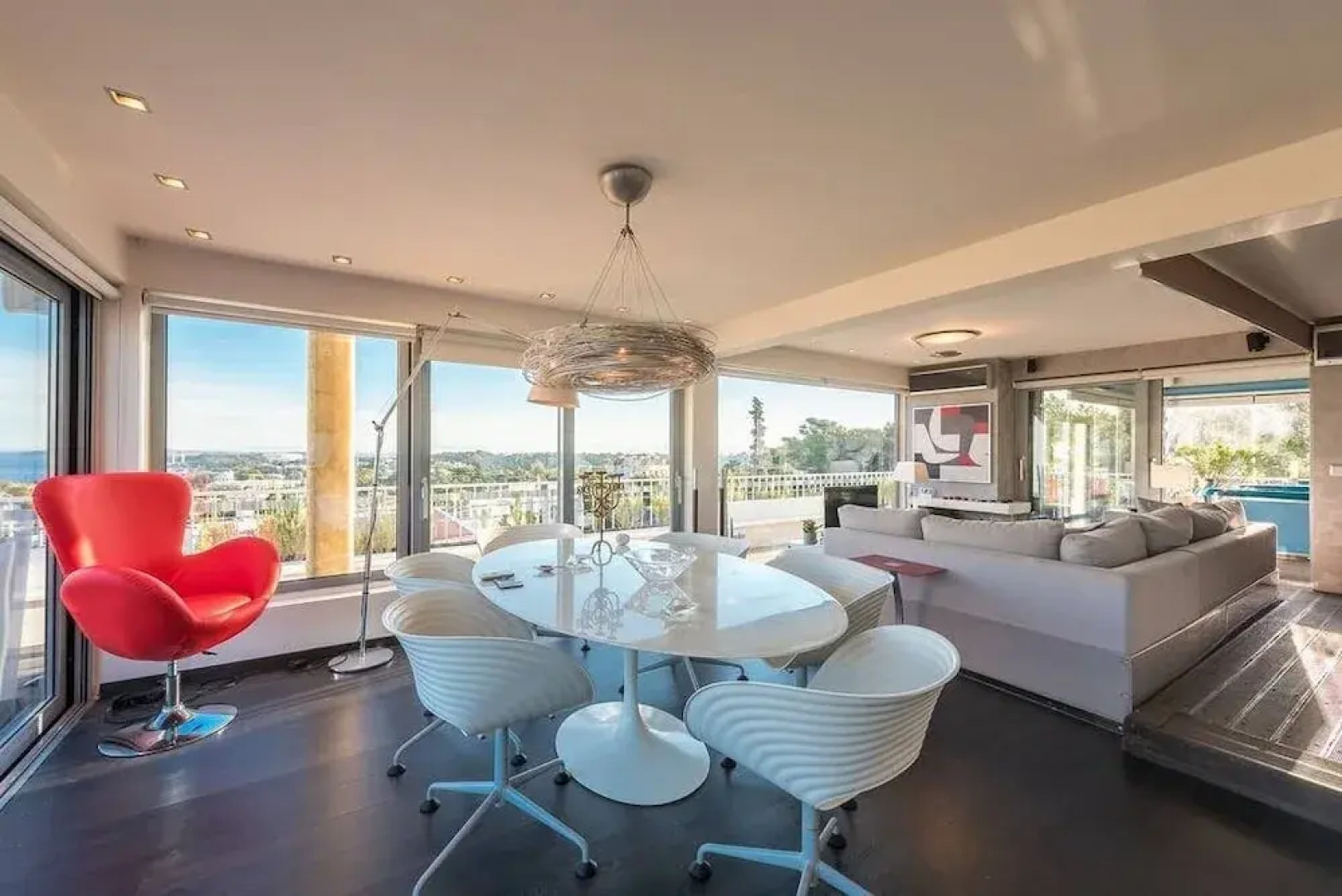 Sea View Apartment with Hot Tub & Sauna