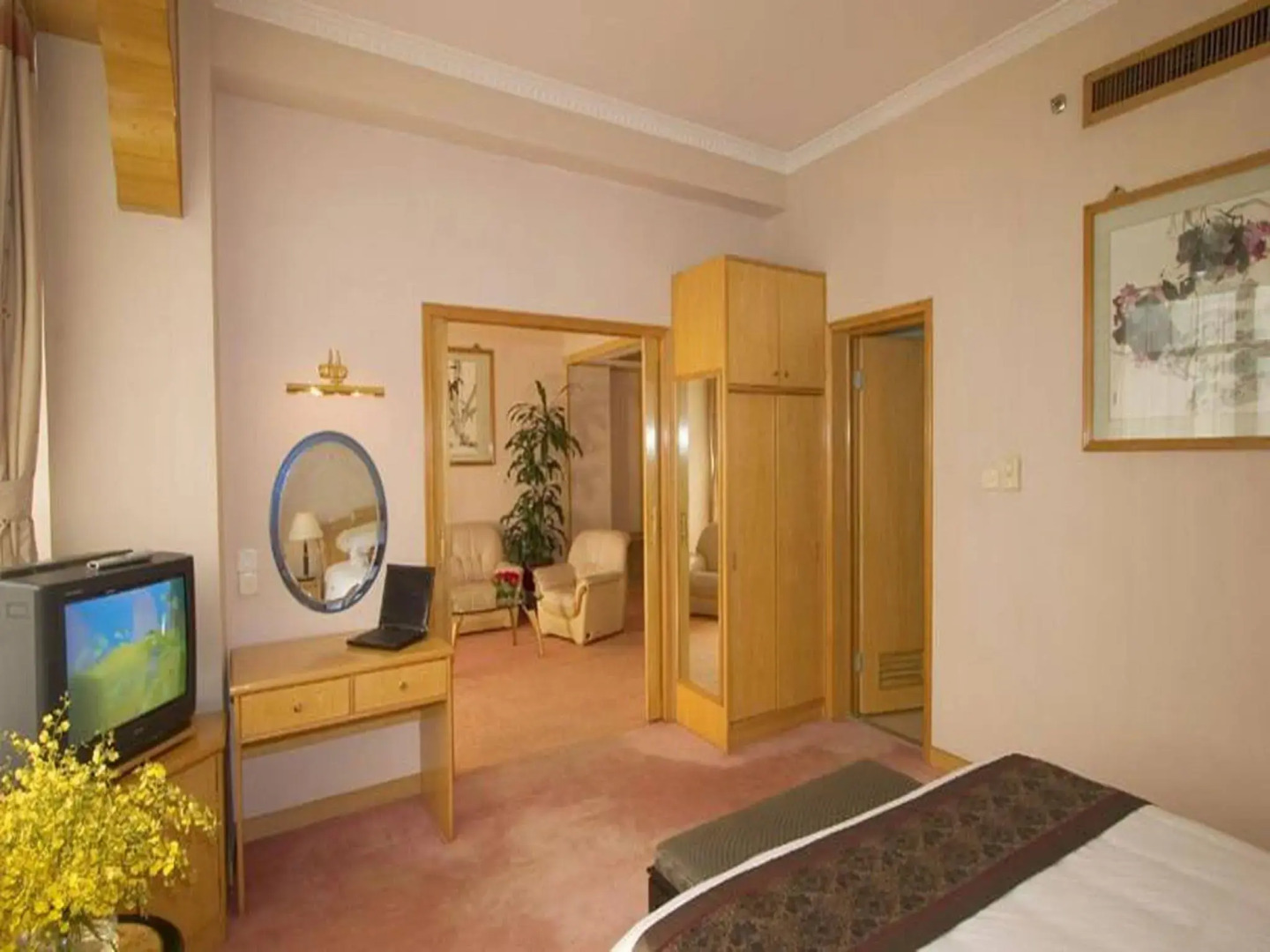 Aiqun Hotel Guangzhou - Free shuttle between hotel and Exhibition Center during Canton Fair