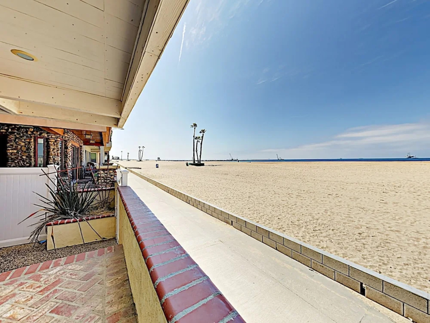 Prime Oceanfront Duplex 3 Bedrooms 1 Bathroom Duplex