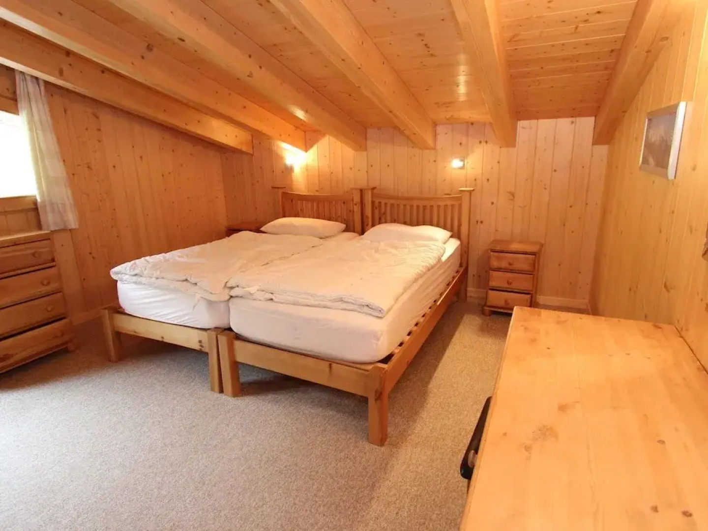 Luxury Chalet with Hot Tub in La Tzoumaz