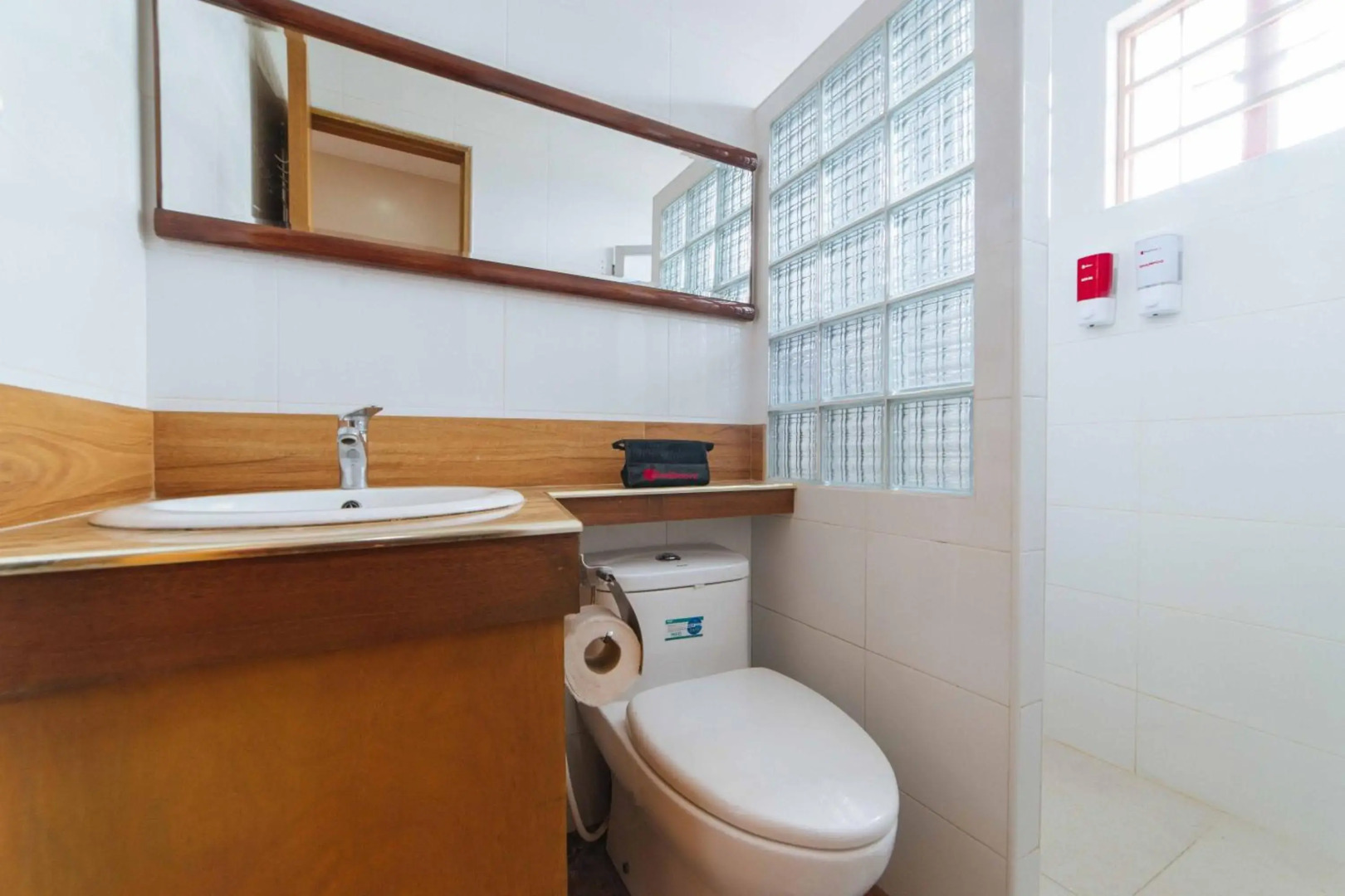 RedDoorz Plus @ Starhomes Olivianville