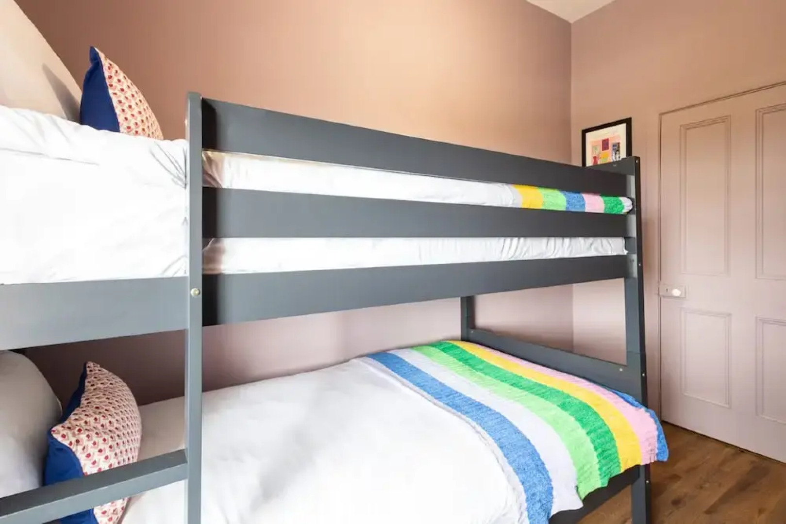 Host Stay Bankfoot Cottage