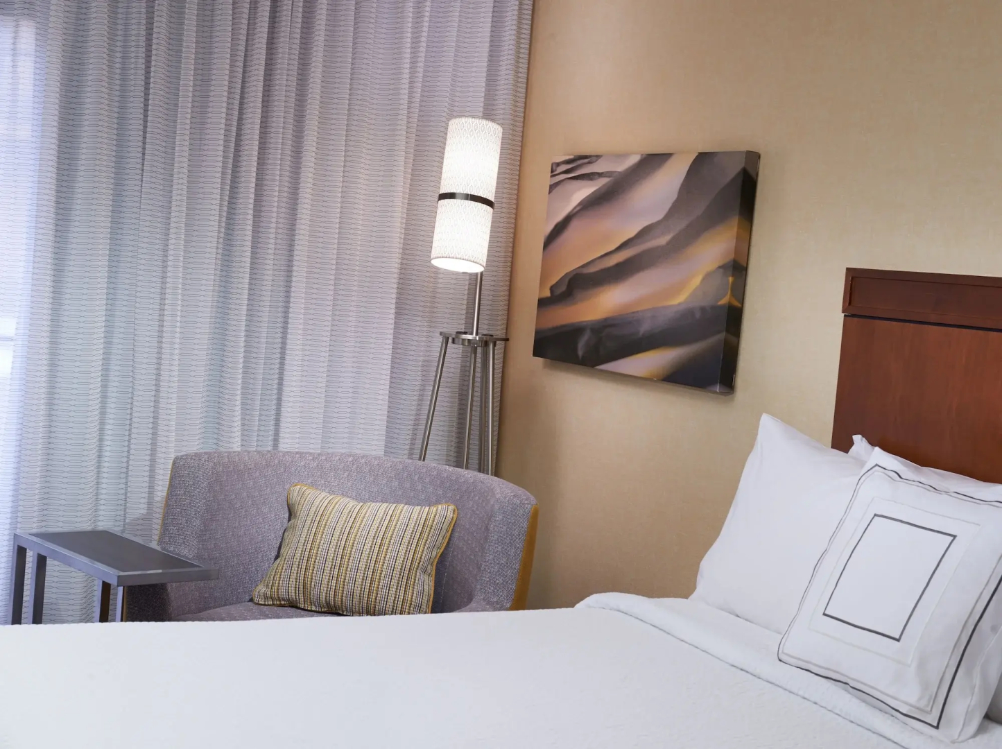 Courtyard by Marriott Detroit Dearborn