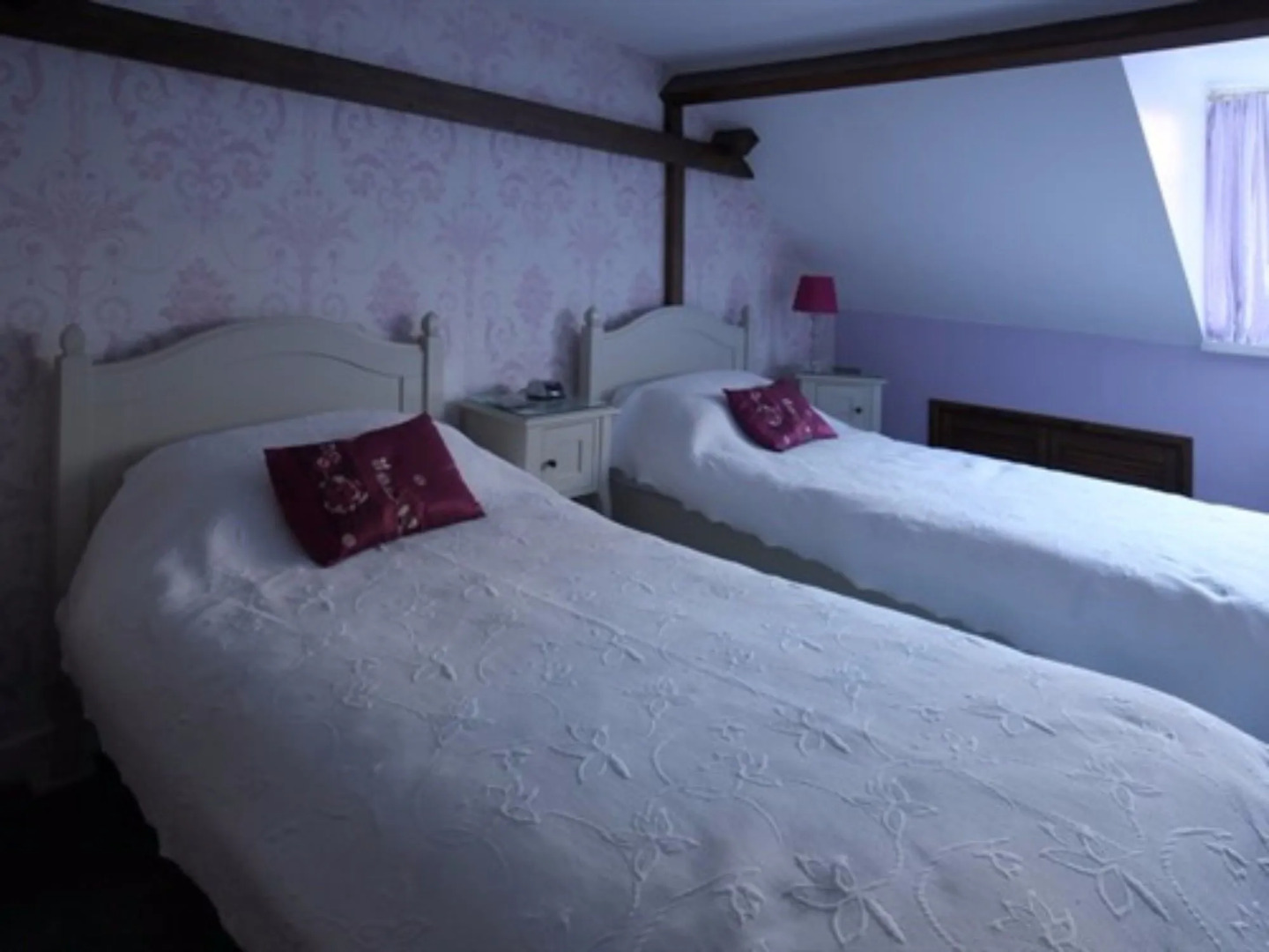 Hillside House - Guest House